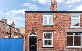 Woodside Cottage, Congleton, Nr Peak District